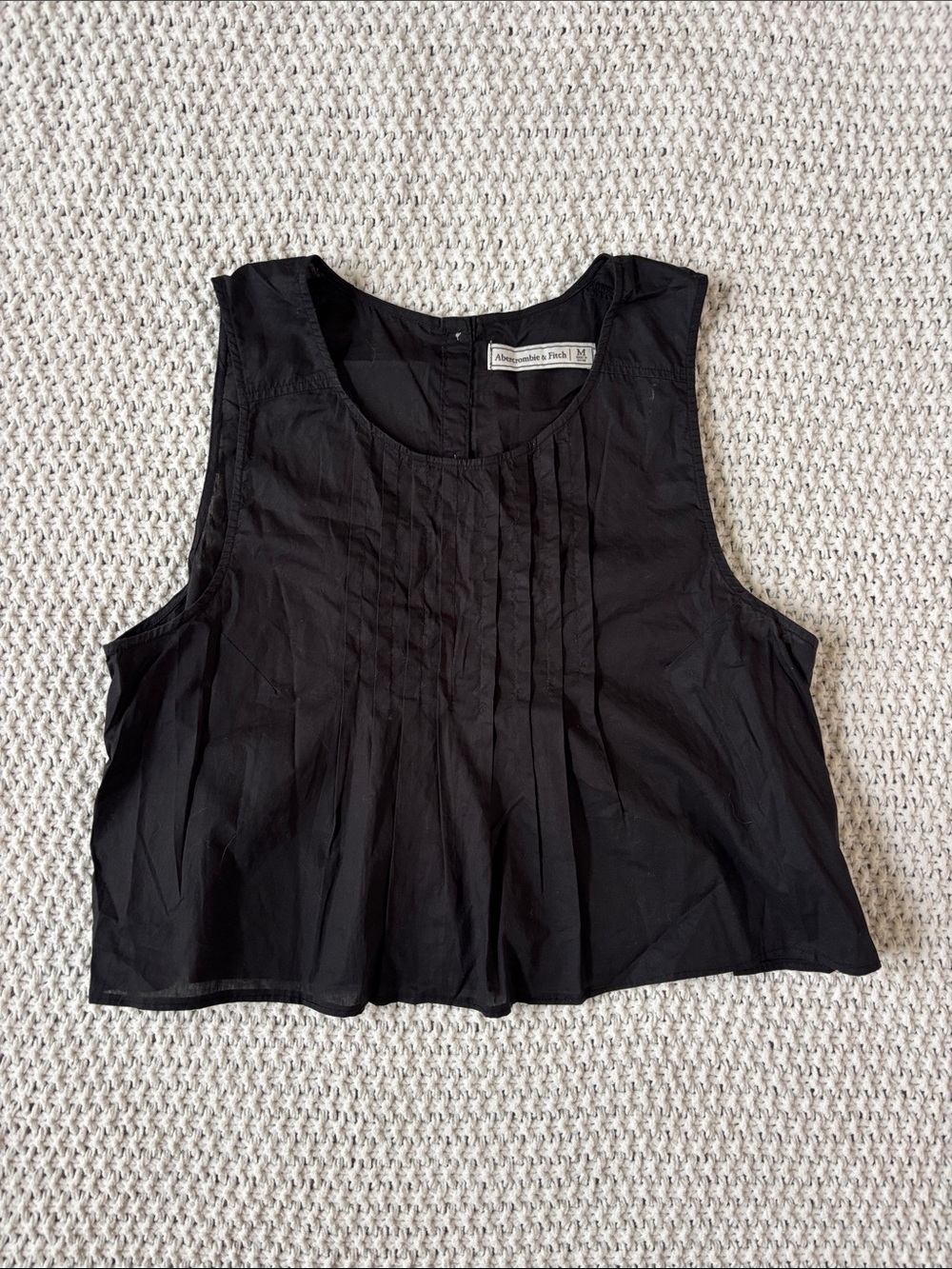 Abercrombie & Fitch Black Pleated Sleeveless Crop Camisole with Button Back